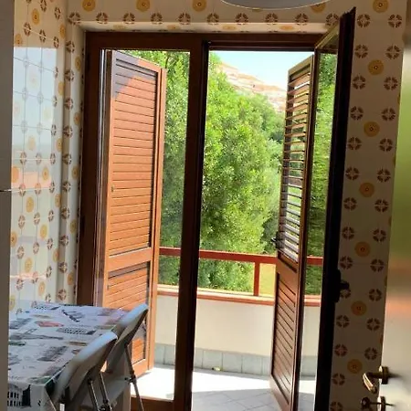 This Has A Terrace And Sea Views. Apartment *