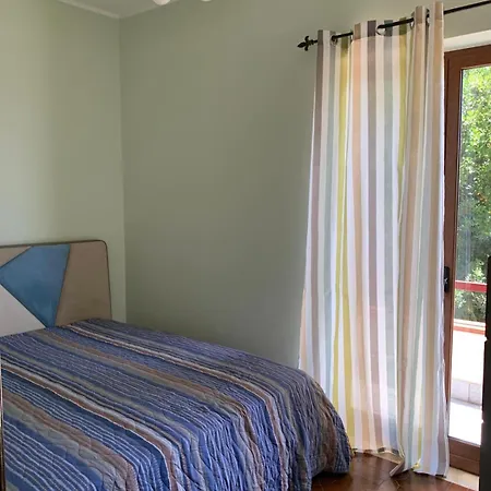 This Has A Terrace And Sea Views. Apartment *