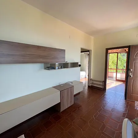 Apartment This Has A Terrace And Sea Views. *