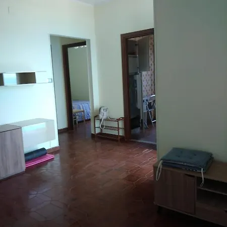 This Has A Terrace And Sea Views. Apartmán